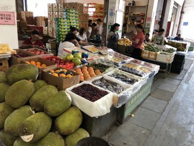 亮證賣菜，放心安心——食用農產品批發新風尚